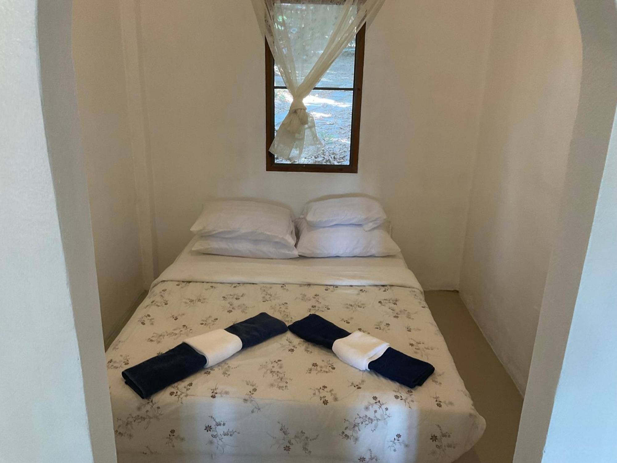Heaven Beach Resort & Art Koh Phayam Exterior foto