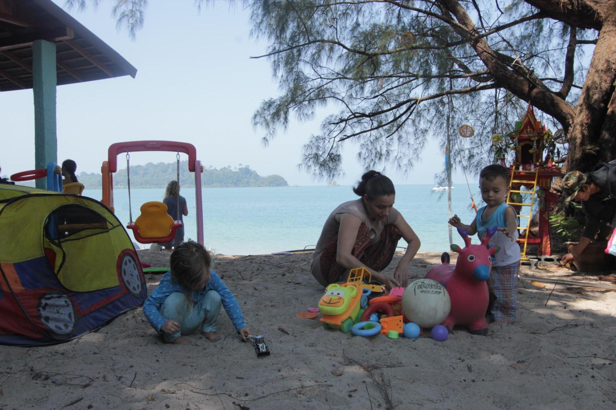Heaven Beach Resort & Art Koh Phayam Exterior foto